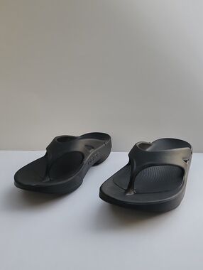 OOFOS Ooriginal Matte Black Waterdrop Sandals Unisex Recovery Comfort M 11 W 13
